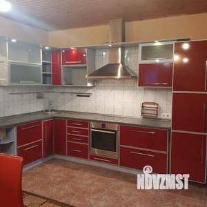 Дом 208м², 2-этажный, участок 12 сот.