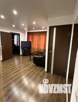 2-к квартира, посуточно, 45м2, 5/5 этаж