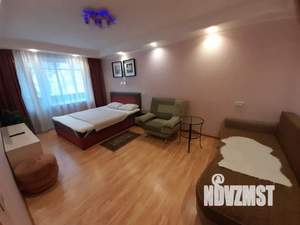 1-к квартира, посуточно, 33м2, 2/9 этаж