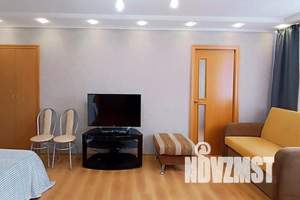 2-к квартира, посуточно, 42м2, 3/5 этаж