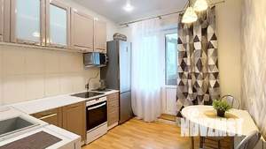 1-к квартира, посуточно, 41м2, 3/9 этаж