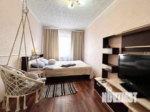 1-к квартира, посуточно, 49м2, 1/1 этаж