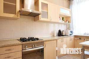 2-к квартира, посуточно, 47м2, 1/1 этаж