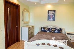 1-к квартира, посуточно, 64м2, 1/1 этаж