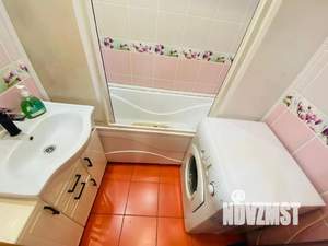 1-к квартира, посуточно, 32м2, 7/10 этаж