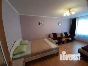 1-к квартира, посуточно, 33м2, 1/10 этаж