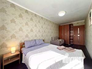 1-к квартира, посуточно, 49м2, 1/1 этаж