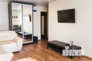2-к квартира, посуточно, 42м2, 1/1 этаж