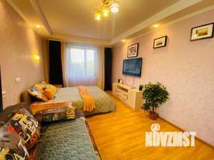 1-к квартира, посуточно, 33м2, 1/1 этаж