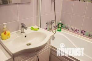 1-к квартира, посуточно, 33м2, 3/10 этаж