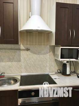 1-к квартира, посуточно, 50м2, 1/1 этаж