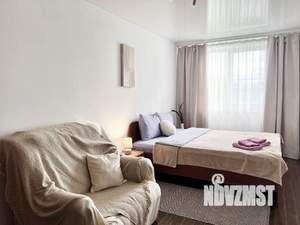 1-к квартира, посуточно, 47м2, 1/1 этаж
