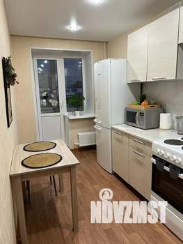 1-к квартира, посуточно, 40м2, 7/10 этаж