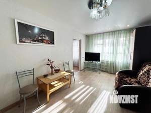 3-к квартира, посуточно, 54м2, 1/1 этаж