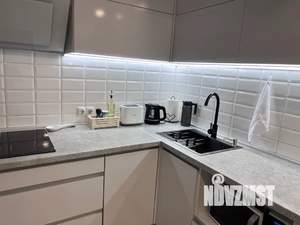 Студия квартира, посуточно, 37м2, 1/5 этаж