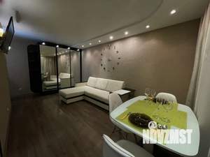 Студия квартира, посуточно, 30м2, 5/5 этаж