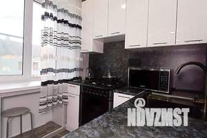 2-к квартира, посуточно, 43м2, 4/5 этаж