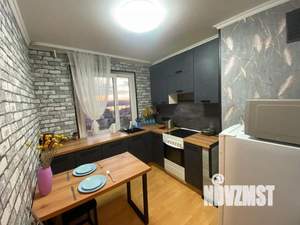 1-к квартира, посуточно, 33м2, 1/1 этаж