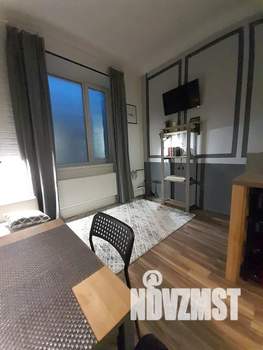 Студия квартира, посуточно, 20м2, 1/3 этаж