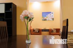 1-к квартира, посуточно, 63м2, 1/1 этаж