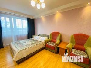 1-к квартира, посуточно, 32м2, 6/9 этаж