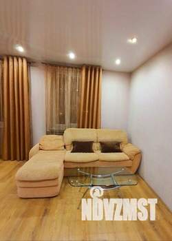 1-к квартира, посуточно, 60м2, 1/1 этаж