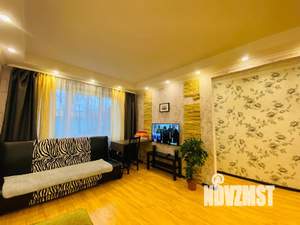 2-к квартира, посуточно, 50м2, 2/5 этаж