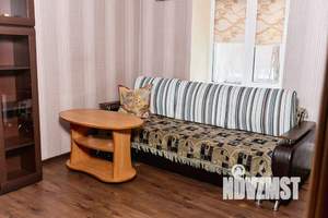 2-к квартира, посуточно, 50м2, 1/2 этаж