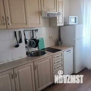 2-к квартира, посуточно, 44м2, 1/1 этаж