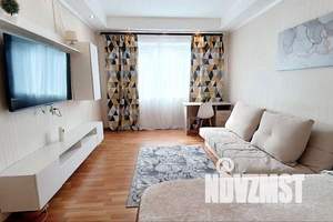 1-к квартира, посуточно, 41м2, 3/9 этаж