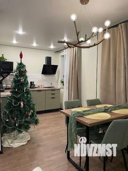 Студия квартира, посуточно, 44м2, 1/5 этаж