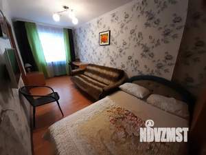 2-к квартира, посуточно, 45м2, 1/5 этаж