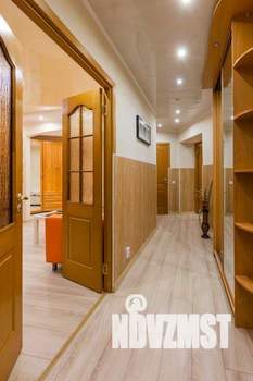 1-к квартира, посуточно, 93м2, 1/1 этаж