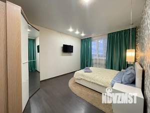 1-к квартира, посуточно, 39м2, 4/9 этаж