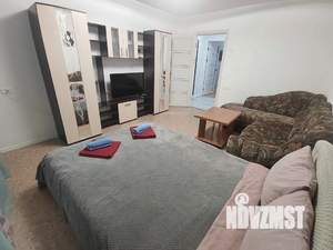 1-к квартира, посуточно, 65м2, 1/1 этаж