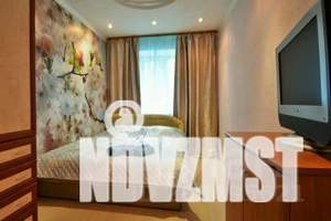 2-к квартира, посуточно, 48м2, 1/5 этаж