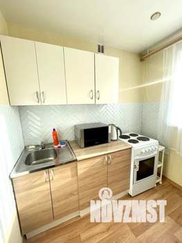 1-к квартира, посуточно, 35м2, 4/9 этаж