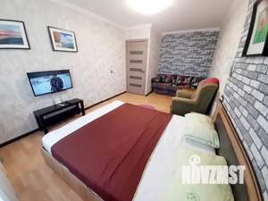 1-к квартира, посуточно, 33м2, 1/9 этаж