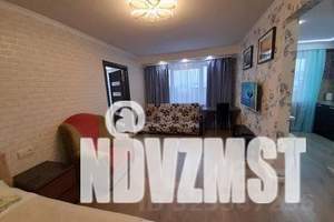 2-к квартира, посуточно, 45м2, 5/5 этаж