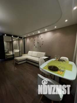 Студия квартира, посуточно, 30м2, 5/5 этаж