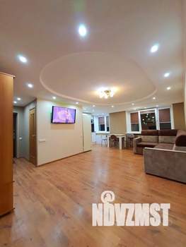 1-к квартира, посуточно, 50м2, 1/1 этаж