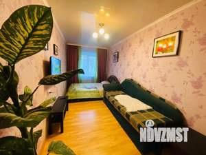 2-к квартира, посуточно, 45м2, 1/1 этаж