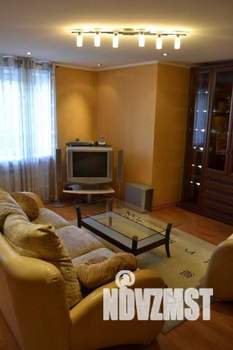 1-к квартира, посуточно, 48м2, 1/1 этаж