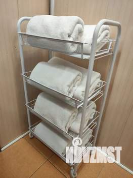 3-к квартира, посуточно, 57м2, 1/9 этаж