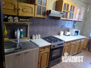 2-к квартира, посуточно, 42м2, 1/1 этаж