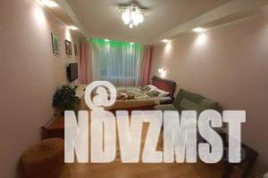 1-к квартира, посуточно, 33м2, 2/9 этаж