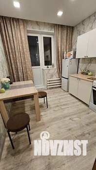 1-к квартира, посуточно, 43м2, 9/10 этаж