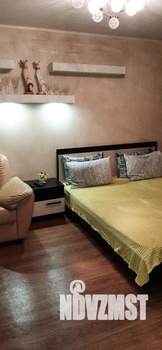 1-к квартира, посуточно, 32м2, 4/5 этаж