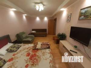 1-к квартира, посуточно, 33м2, 2/9 этаж