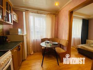 1-к квартира, посуточно, 32м2, 6/9 этаж